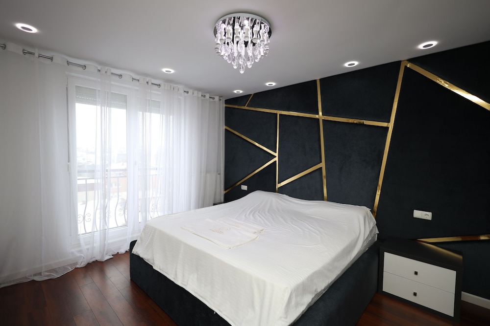 Luxury Penthouse photo 2