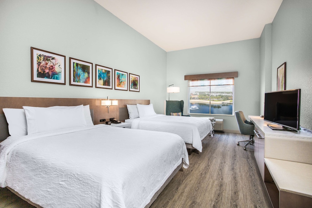Room, 2 Queen Beds, Non Smoking (Drinks & Snacks) - Photo 1