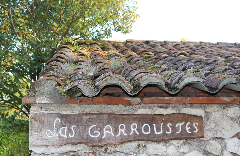 Cottage (Les Garroustes) photo 3