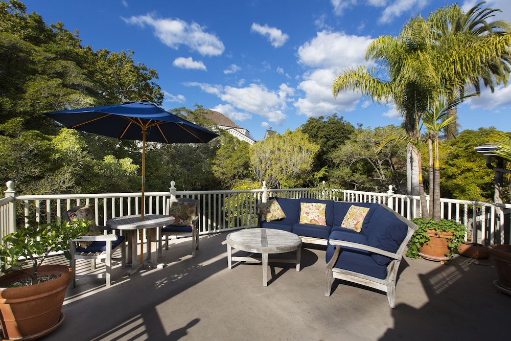 Superior Room, 1 Queen Bed, Balcony, Garden View (Sun Room) - Photo 3