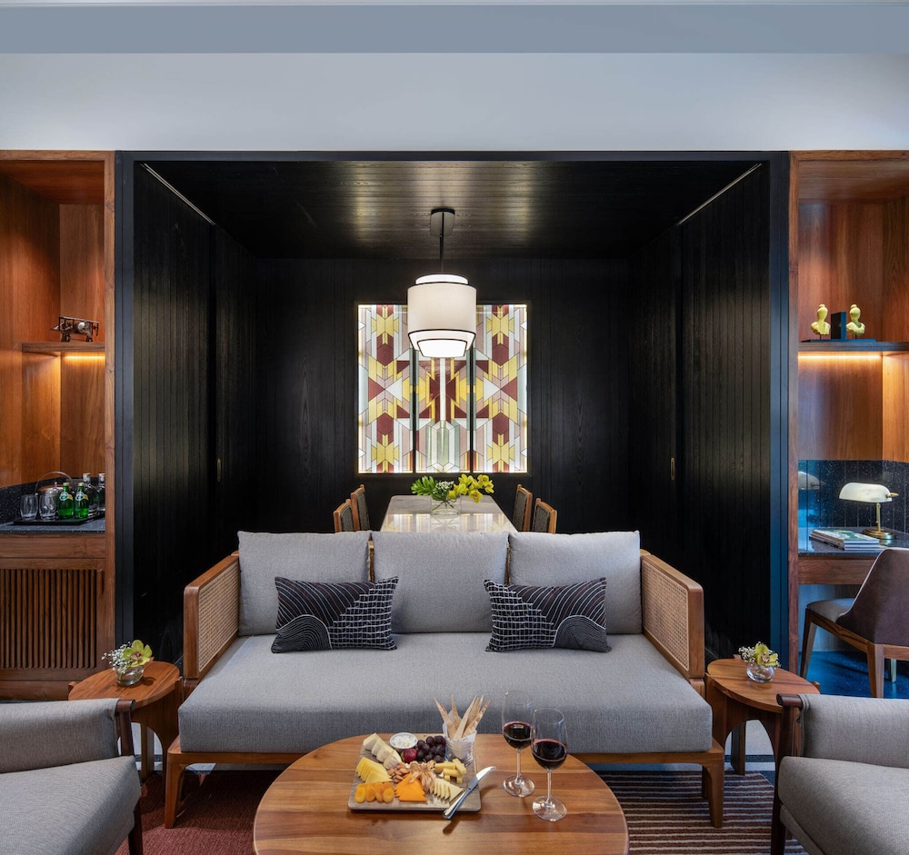 Grand Suite, Lake View (Luxury) - Photo 2