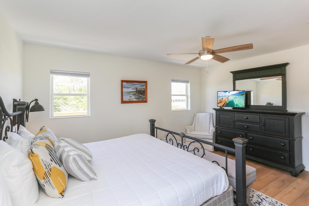 House, Multiple Beds (Brodie House) photo 3