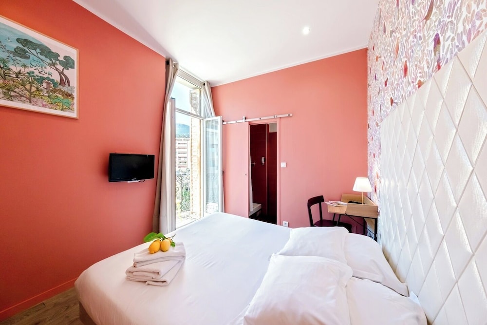 Basic Single Room