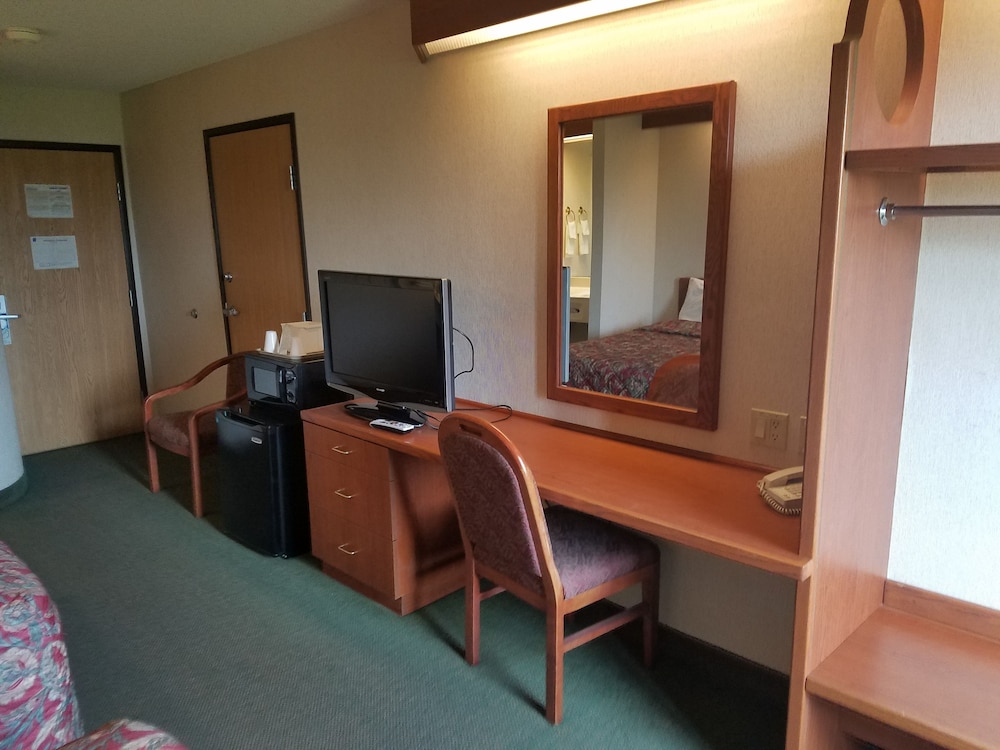 Deluxe Room, 2 Queen Beds photo 1
