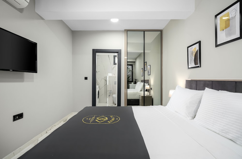 Economy Double Room photo 2