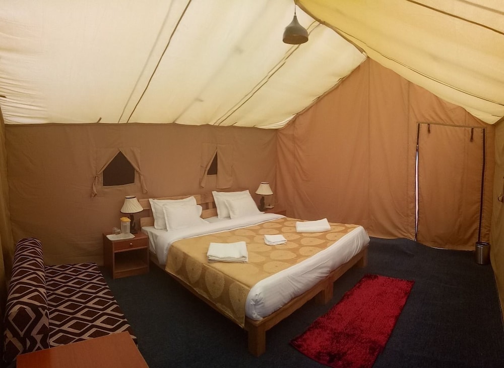 Super Deluxe Room