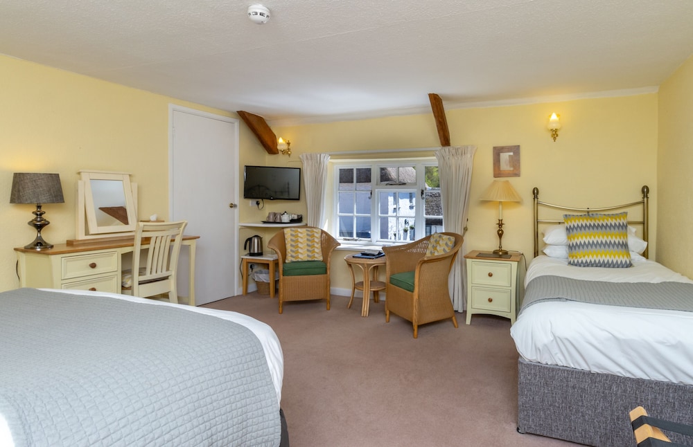 Executive Triple Room, Ensuite - Photo 11