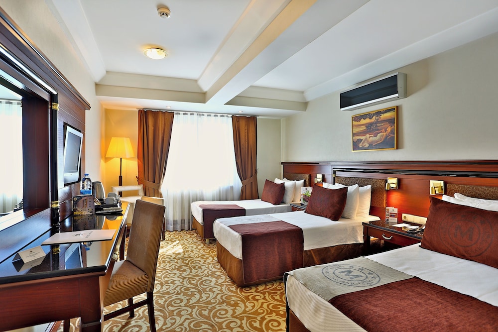 Standard Triple Room, 3 Twin Beds photo 1