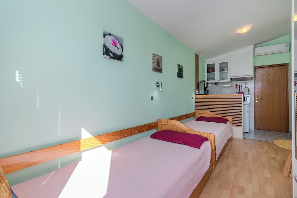Basic Apartment (A1)