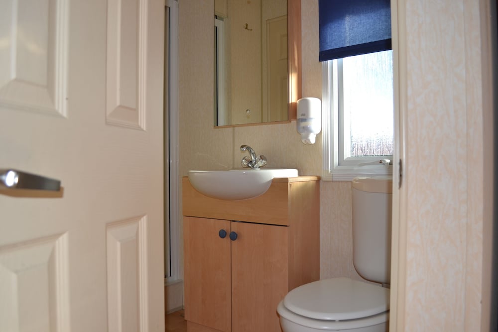 Mobile Home photo 2