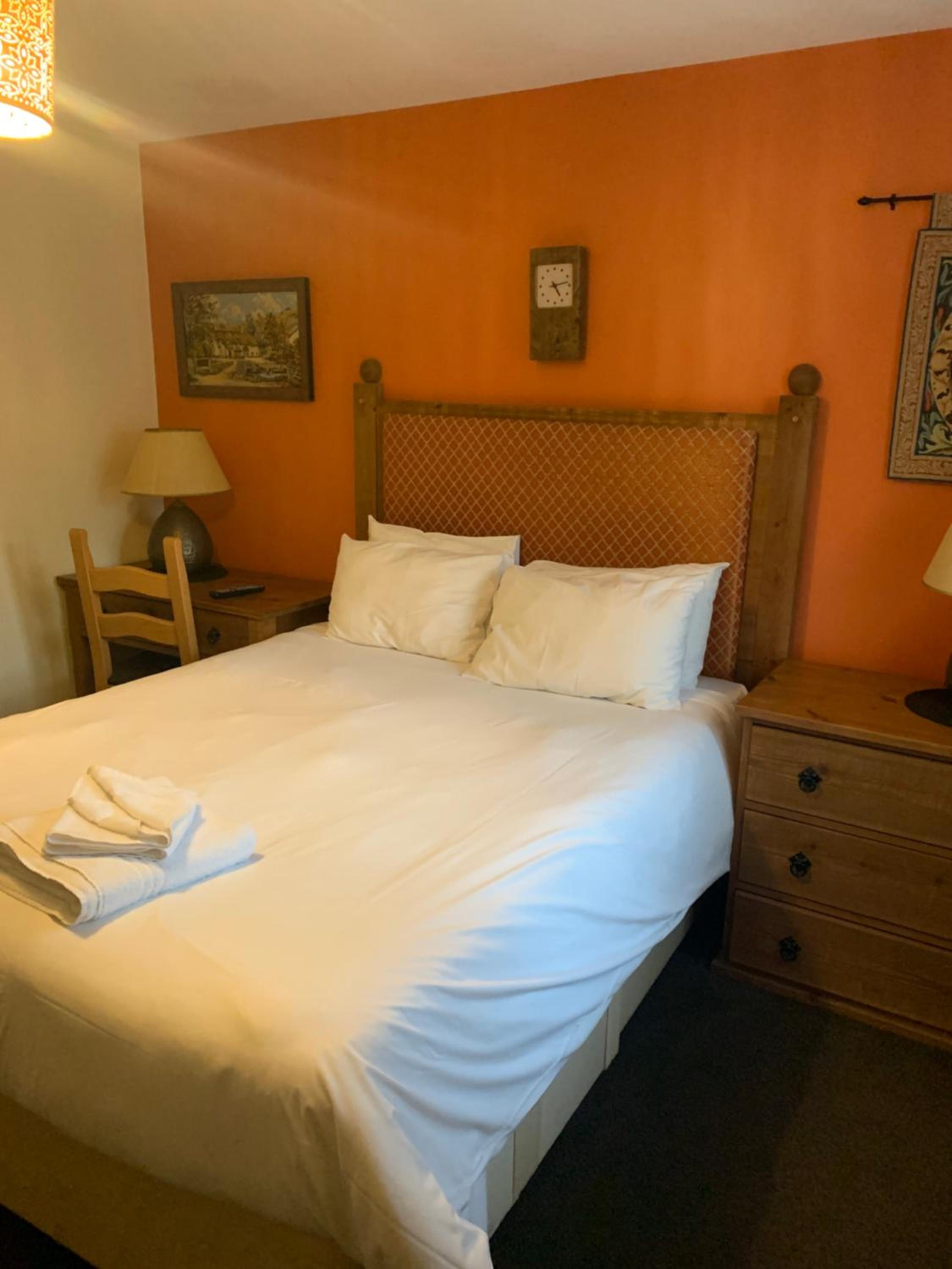 Deluxe Double Room With Shower
