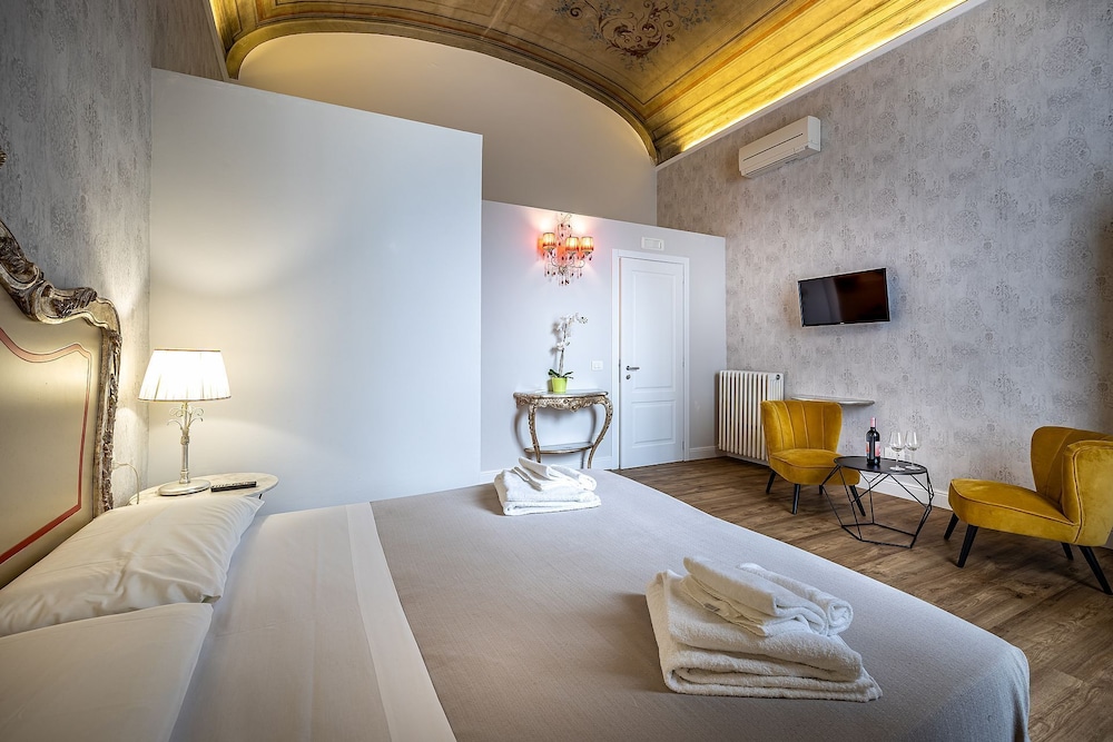Superior Double Room photo 2