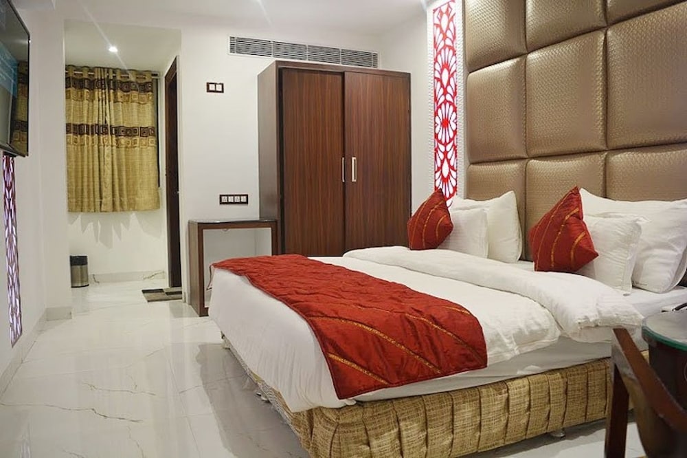 Executive Room - Photo 2