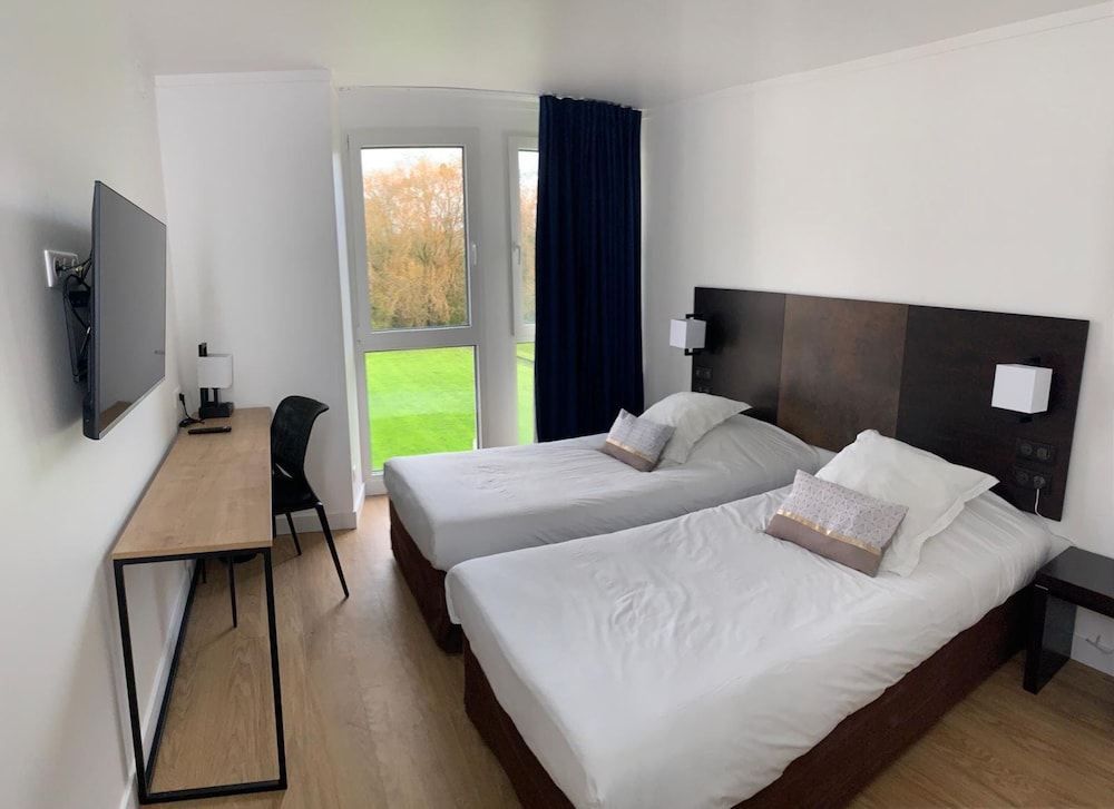 Double or Twin Room, Golf Area - Photo 1