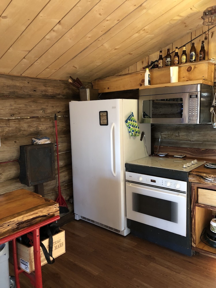 Panoramic Cabin, Multiple Beds, Mountain View, Mountainside photo 2