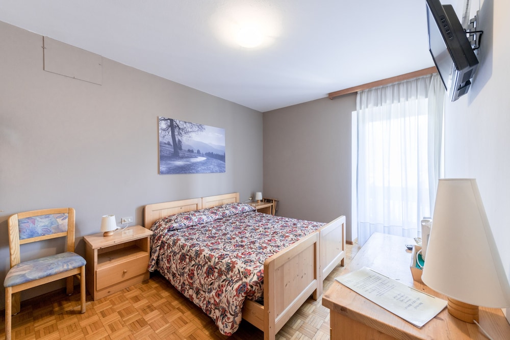 Deluxe Quadruple Room, Mountain View, Annex Building (200m from the hotel) photo 1