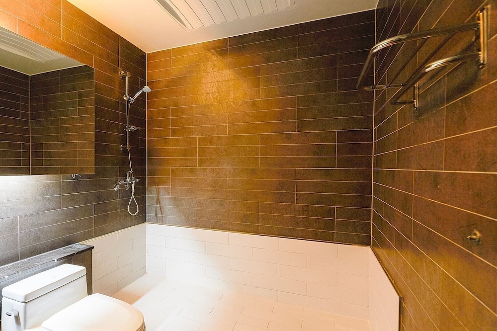 Deluxe Double or Twin Room photo 2