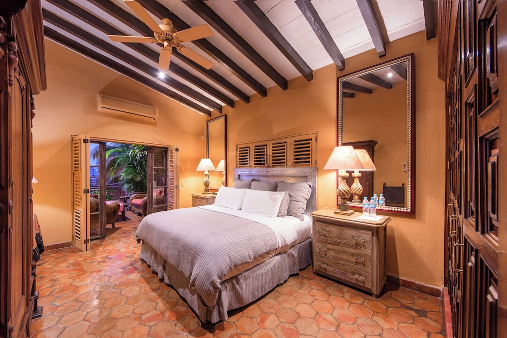 Superior Double Room, Ensuite (Suite 19) photo 2