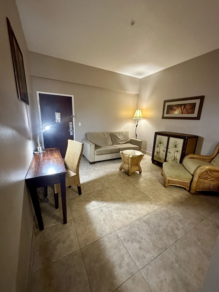 Deluxe Suite, 1 Bedroom photo 2