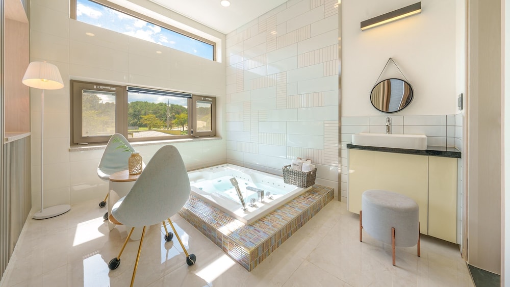 Basic Room, 1 Bedroom (Room 202) - Photo 2