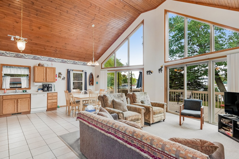 Condo, 3 Bedrooms