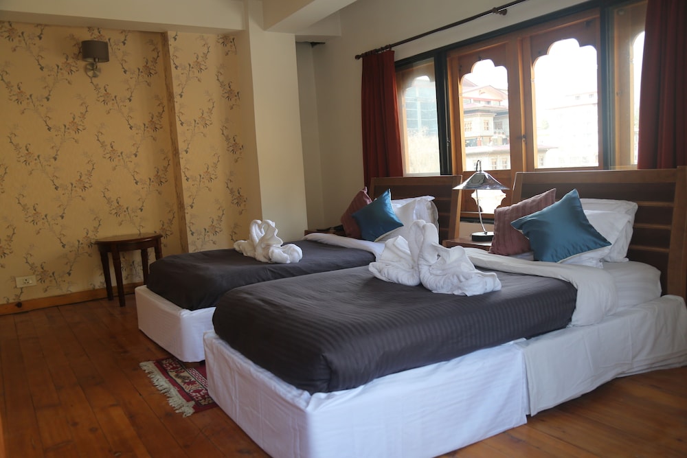 Superior Room, Hill View