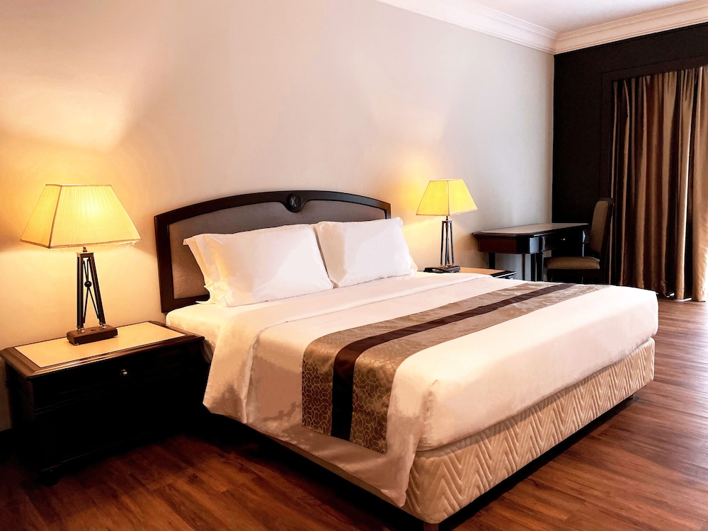 Deluxe King Room photo 3