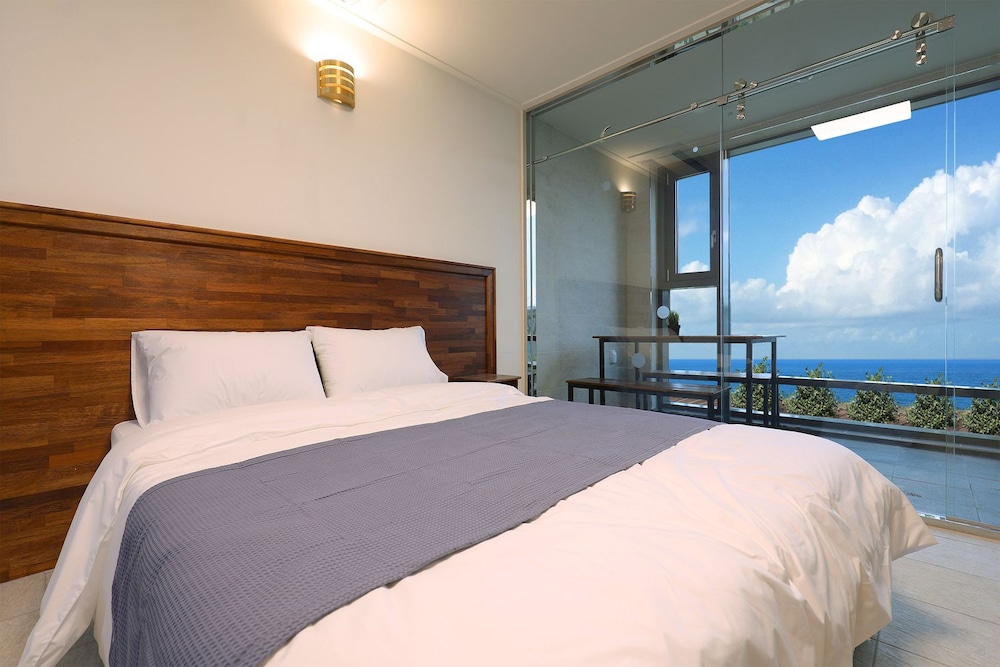 Villa, Private Pool, Ocean View (A #101) photo 3