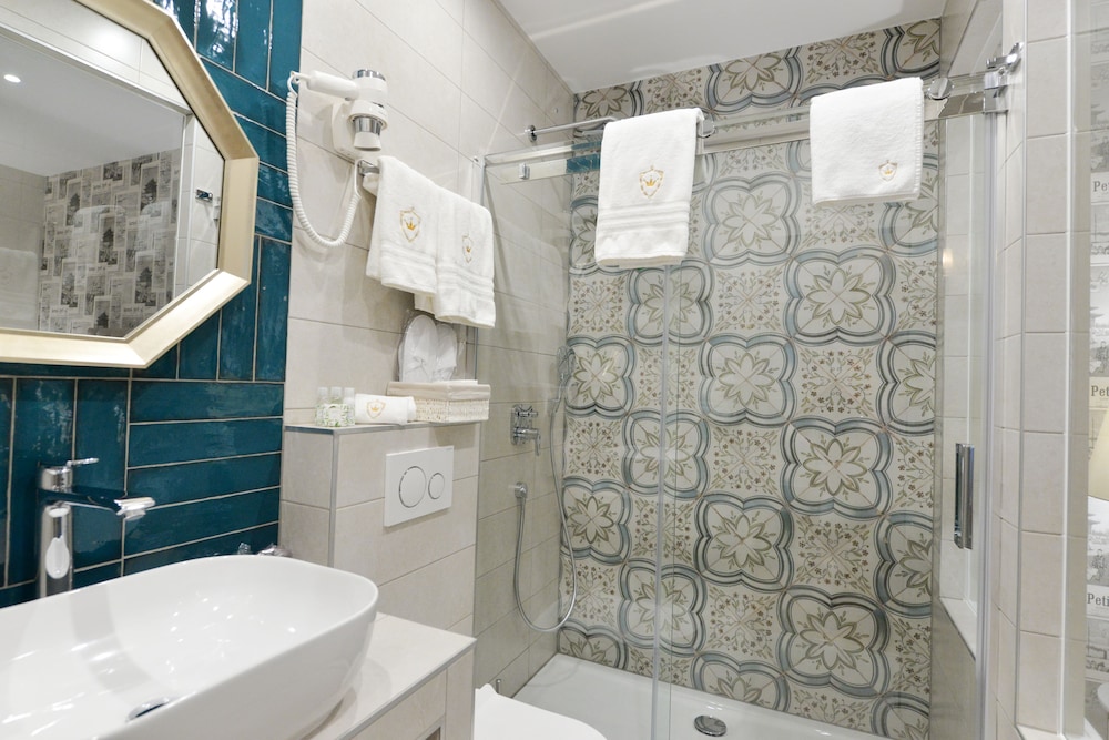 Double Room - Photo 3