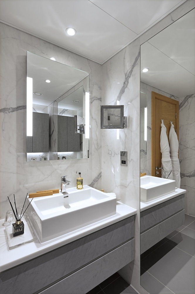 Signature Suite photo 3