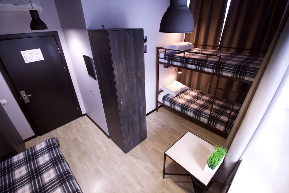 Bunk Bed in 3-Beds Mixed Dormitory Room photo 1