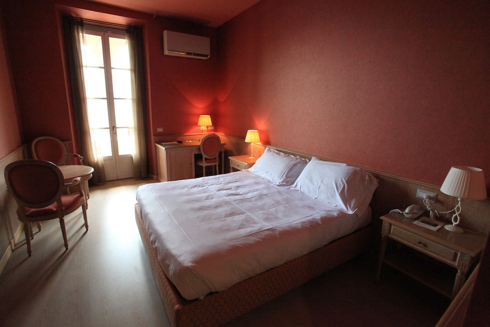 Premium Room, Balcony, Lake View photo 2