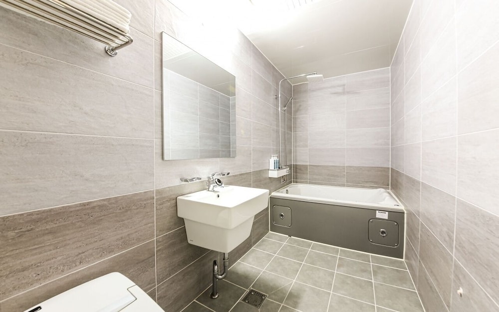 Suite (Bed type) photo 3