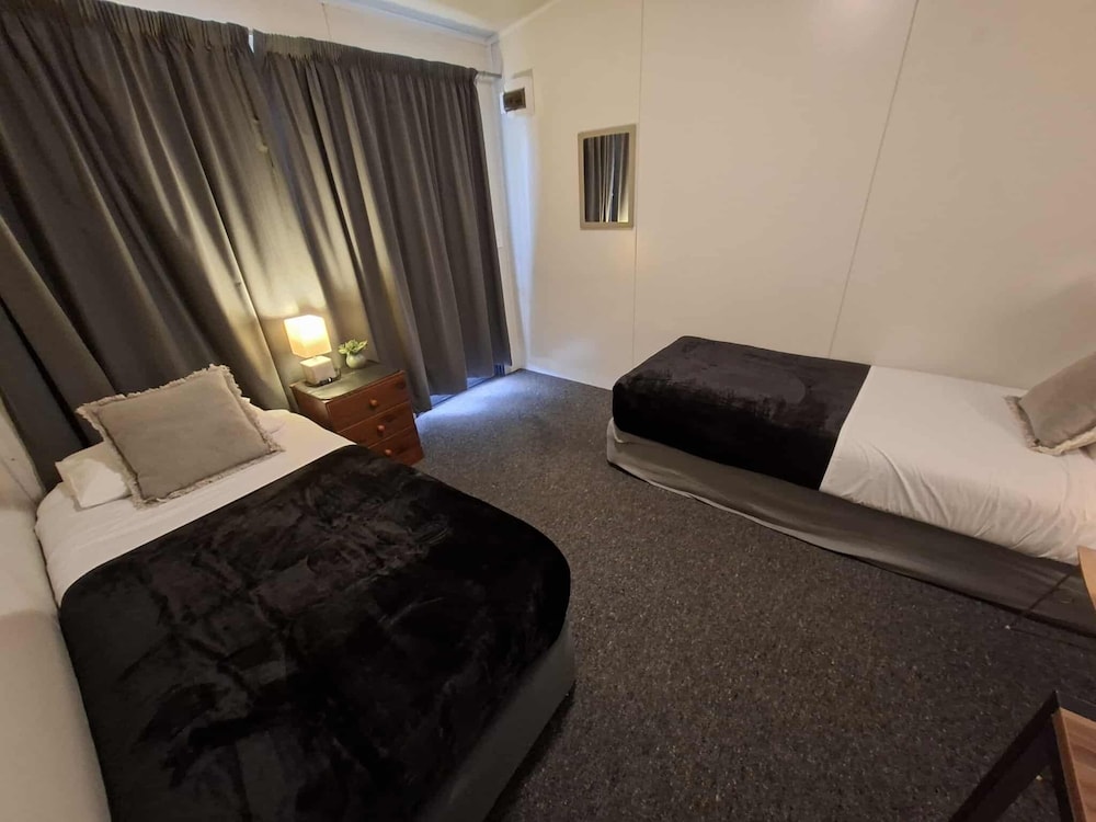 Economy Room photo 3