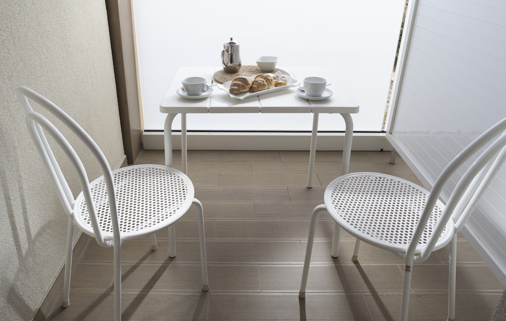 Standard Triple Room - Photo 3