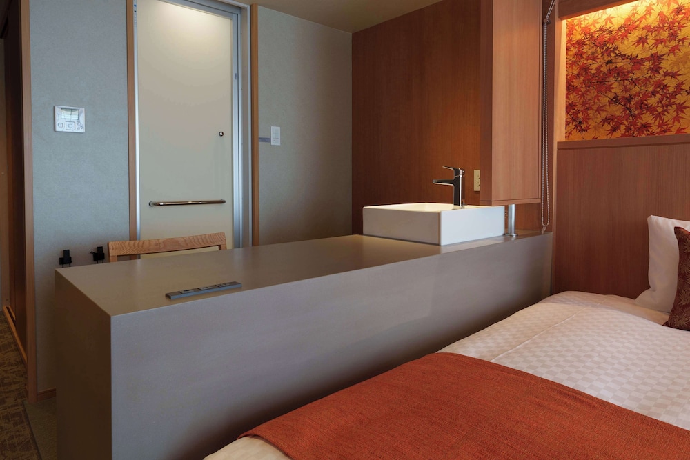 Standard Twin Room, Non Smoking, Bathtub - Photo 10