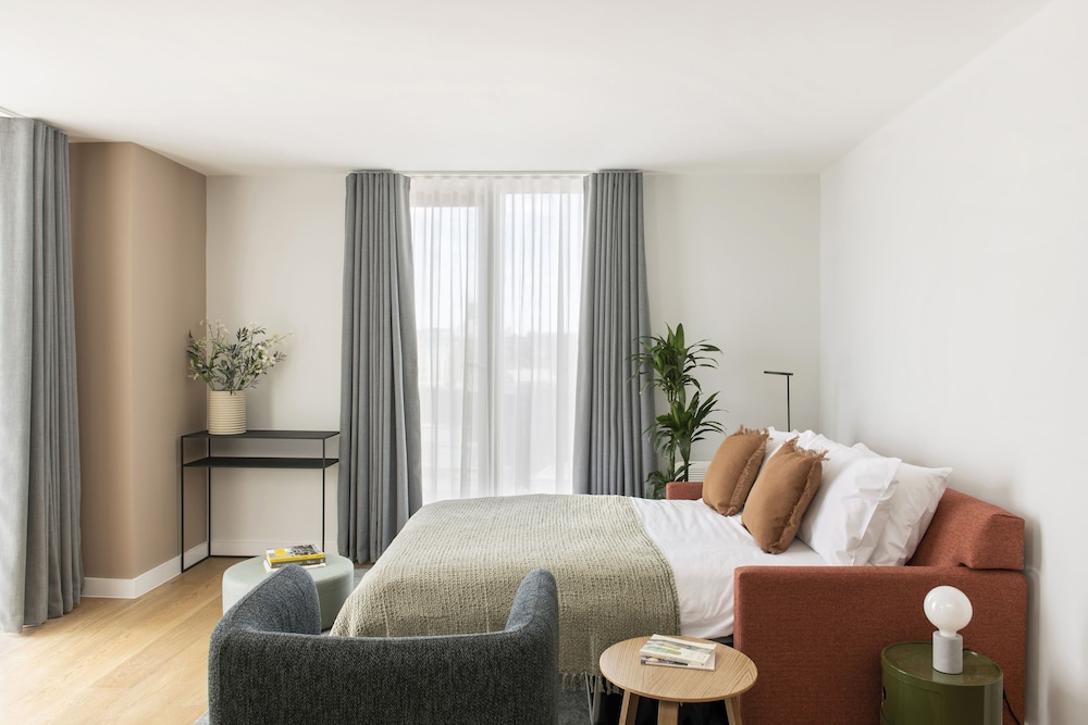 Apartment, 2 Bedrooms - Photo 17