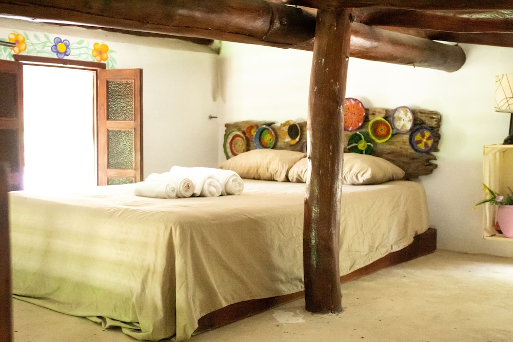 Traditional Cabin photo 1