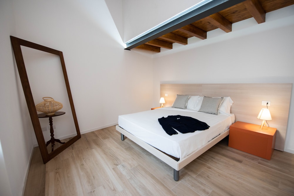 Deluxe Apartment photo 1
