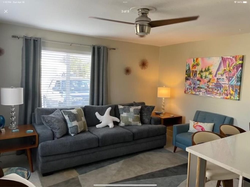 Apartment photo 2