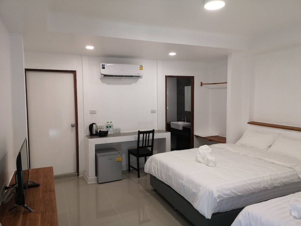 Triple Room - Photo 6