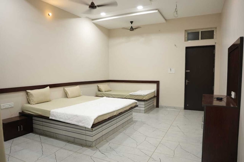 Standard Room photo 3