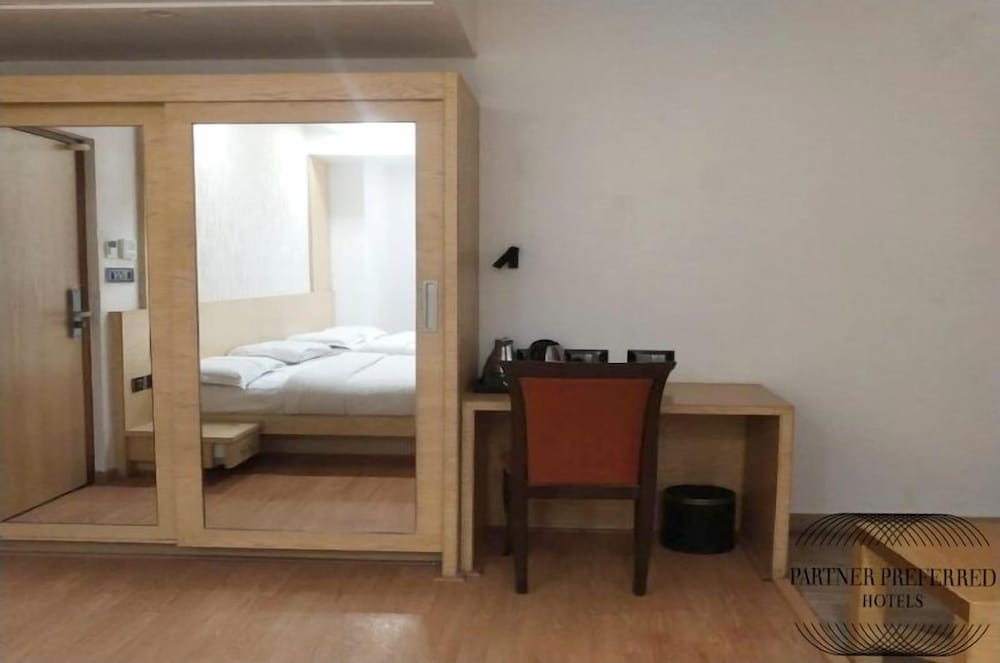Family Quadruple Room - Photo 4