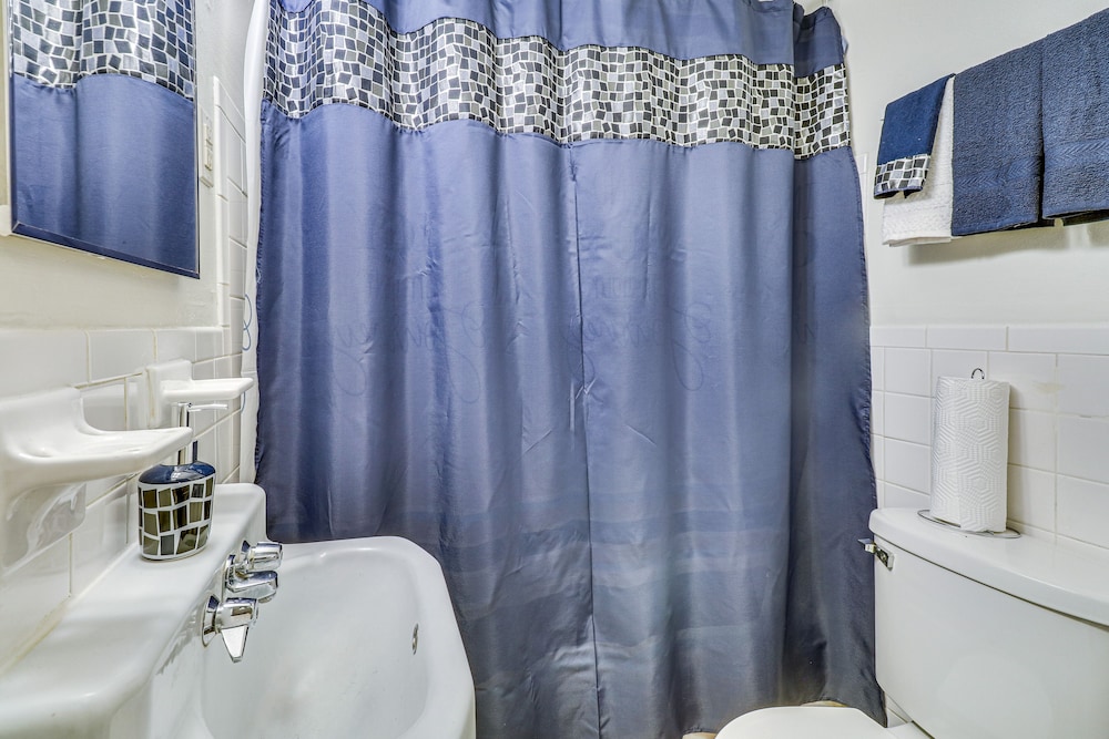 House (2 Bedrooms) photo 2
