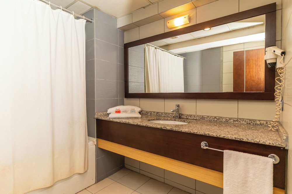 Classic Twin Room, City View photo 3