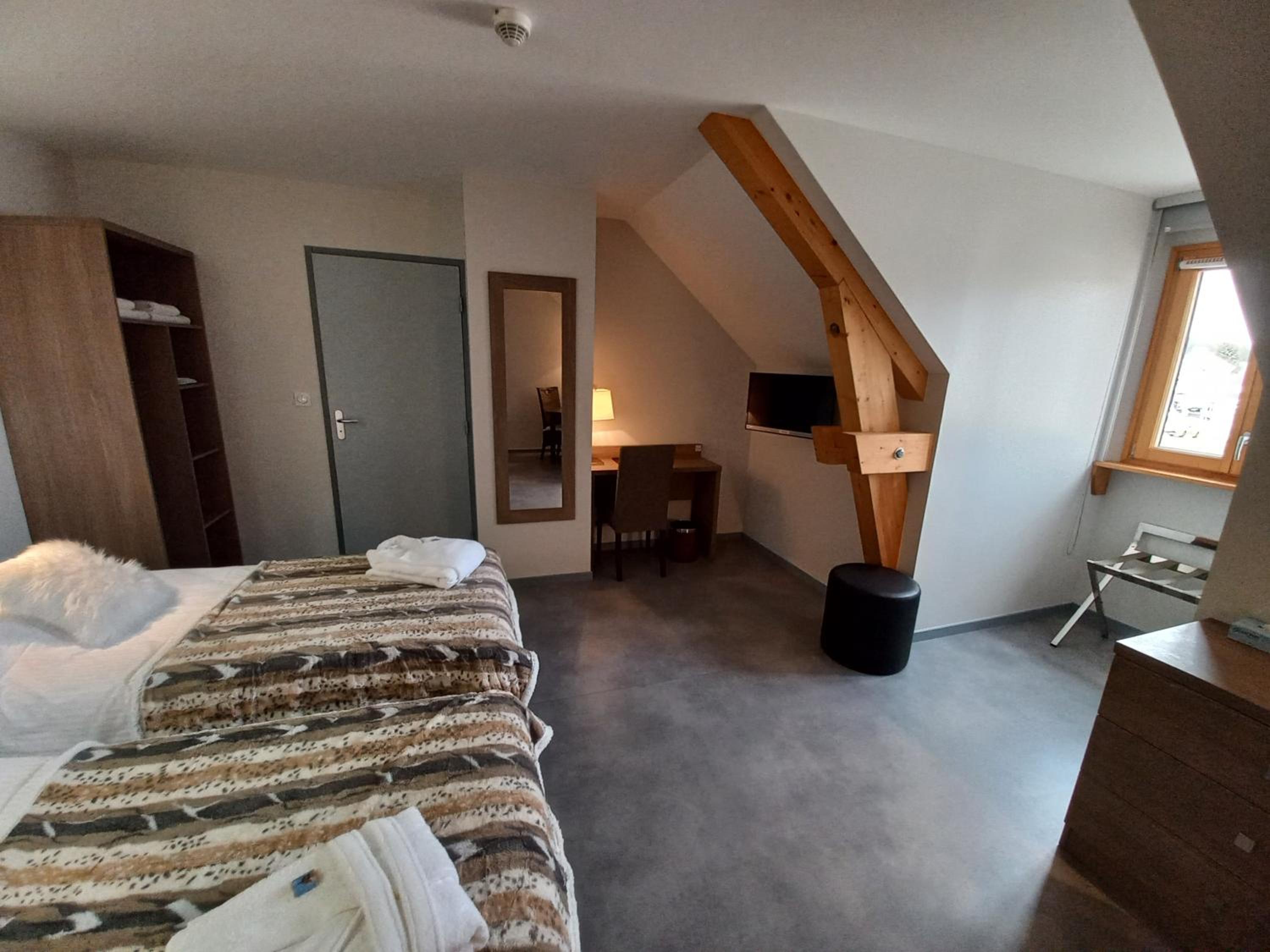 Deluxe Double Room photo 3