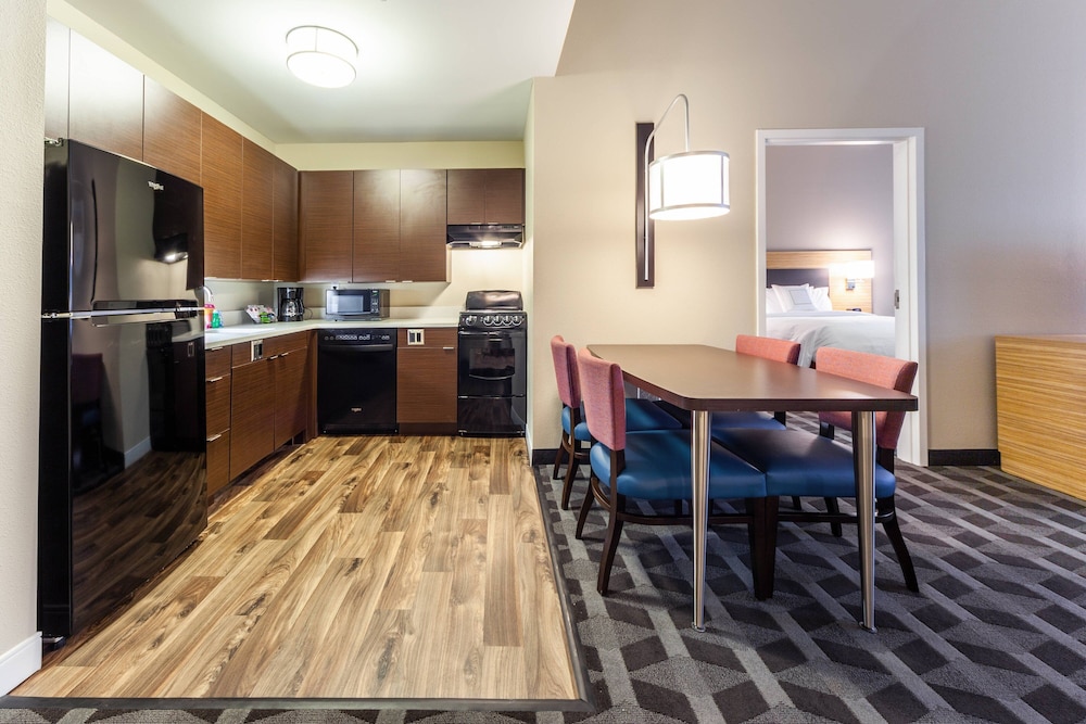 Suite, 2 Bedrooms (Hearing Accessible)