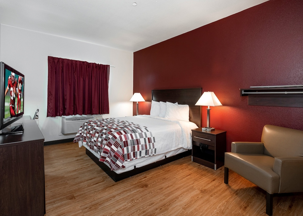 Deluxe Room, 1 Queen Bed, Accessible, Non Smoking