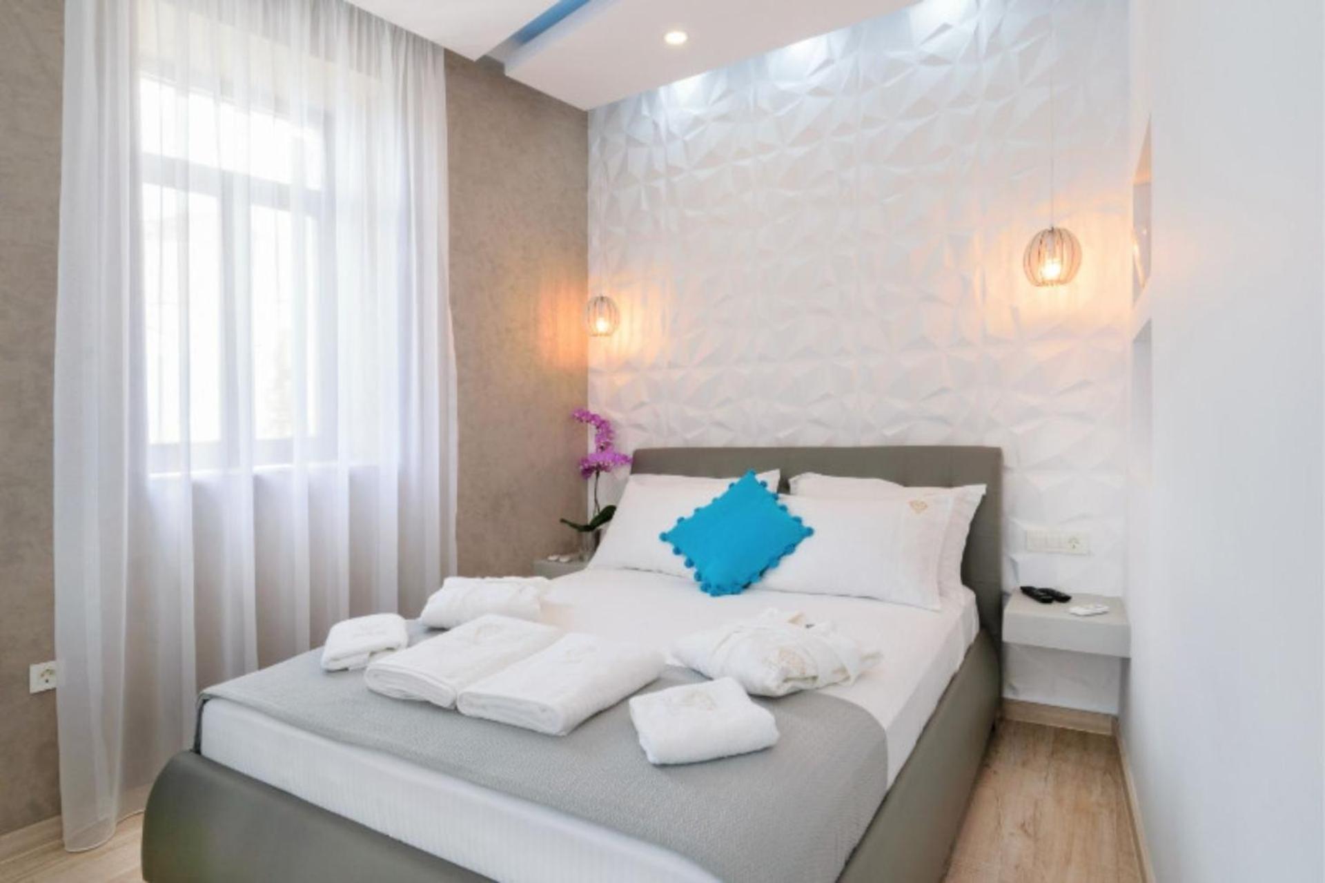Deluxe Double Queen Room - Hope