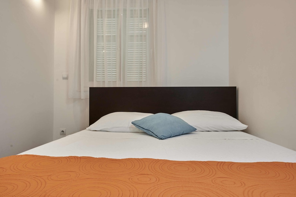 Luxury Apartment, 1 Bedroom, Balcony (3)